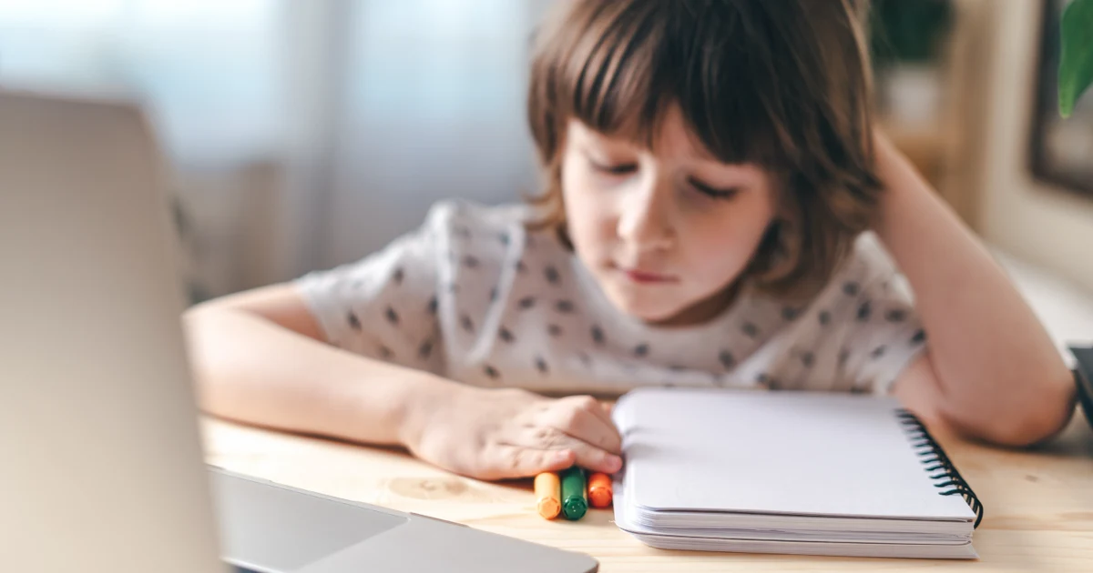 Hausaufgaben ohne Streit: Konzentration bei Kindern fördern